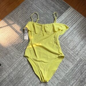 Aritzia Wilfrid Nyla Bodysuit in Lemon Meringue Size M — New w/ Tags